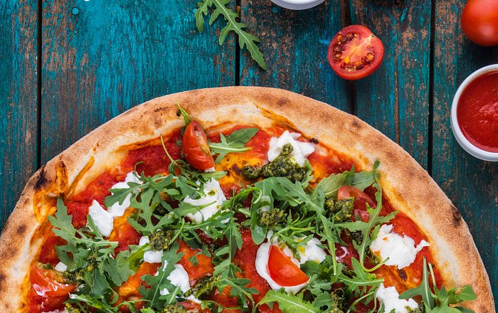 Best Corporate Pizza Treats in Dubai – Host the Perfect Pizza Party at PizzaDiRocco