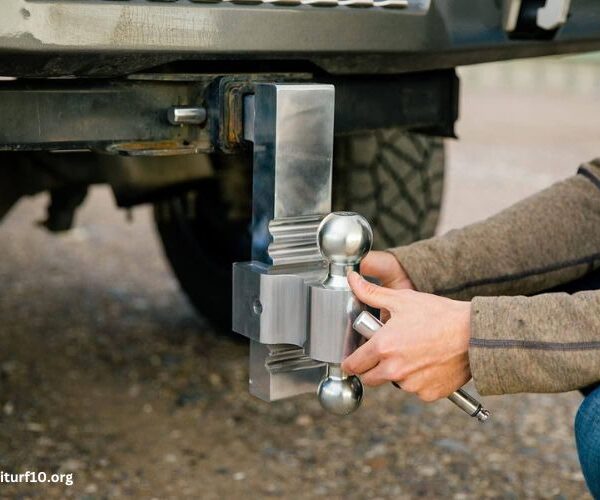 Worried About Towing? An Adjustable Hitch Can Help